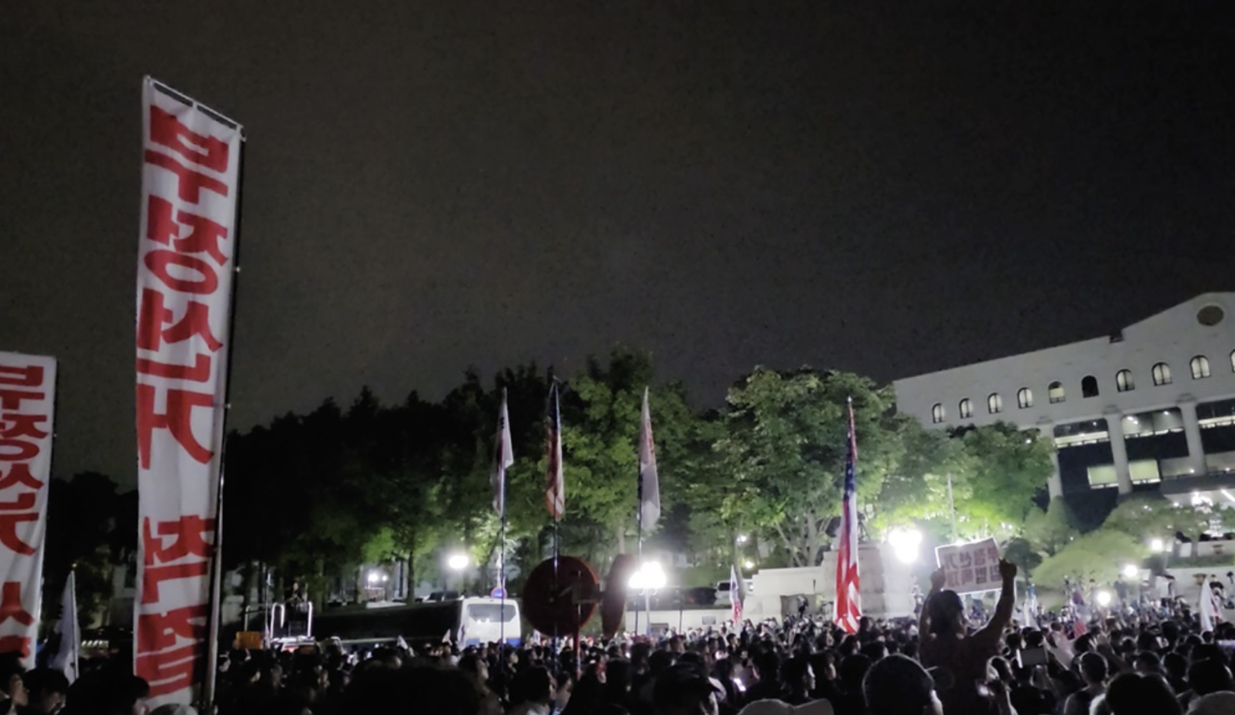 6.3선거 투표용지 부족·투표 논란 확산으로 시위가 일어나 다음날 정오 넘도록 지속…정치권 공방 격화 관련 이미지
